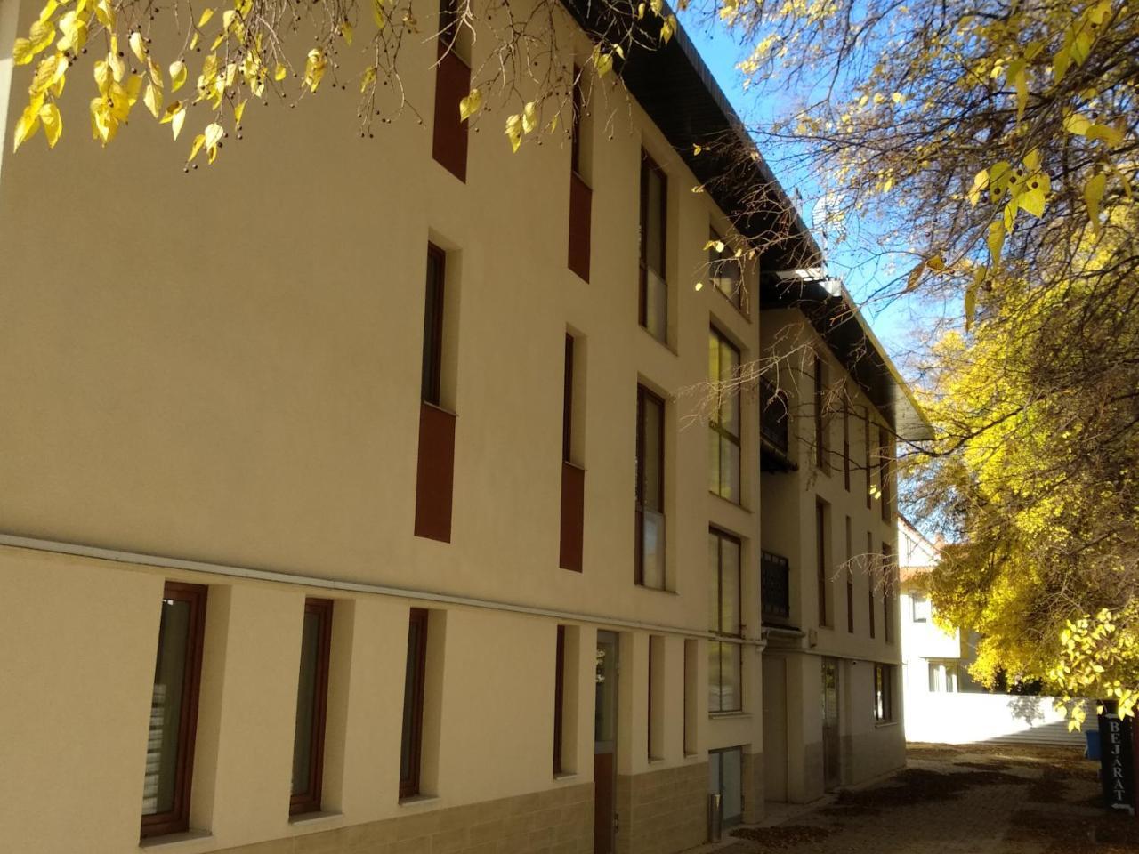 Acopark Vendeghaz Hotel Debrecen Luaran gambar