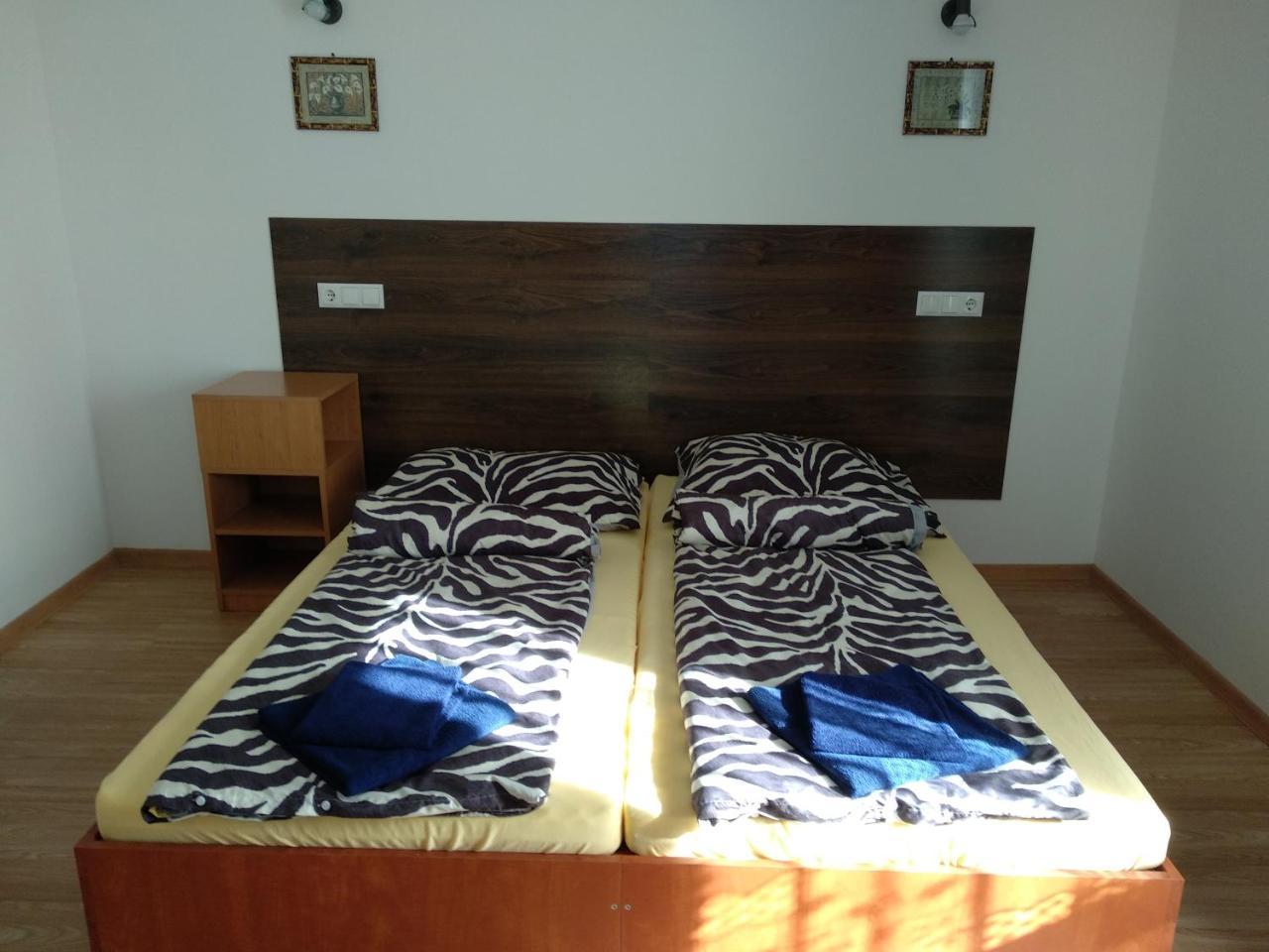 Acopark Vendeghaz Hotel Debrecen Luaran gambar